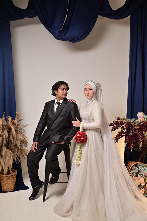 Tengku & Elis (2)