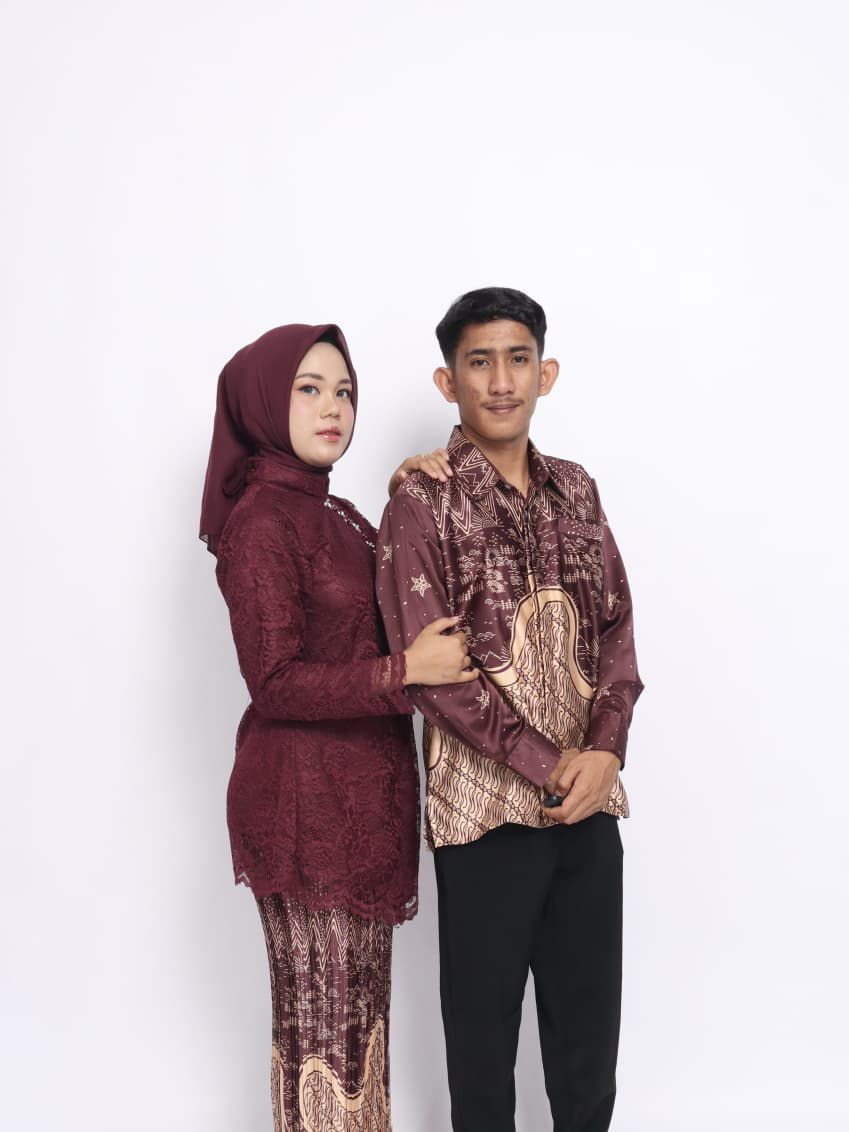 Faradila & Rahmat (1) Faradila & Rahmat (1)