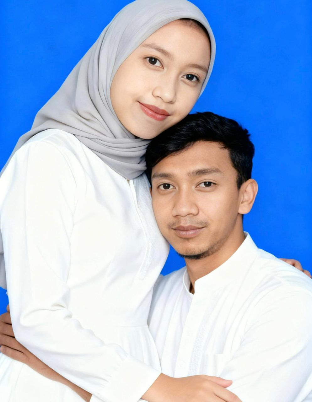 Alim & Lisa (1) Alim & Lisa (1)