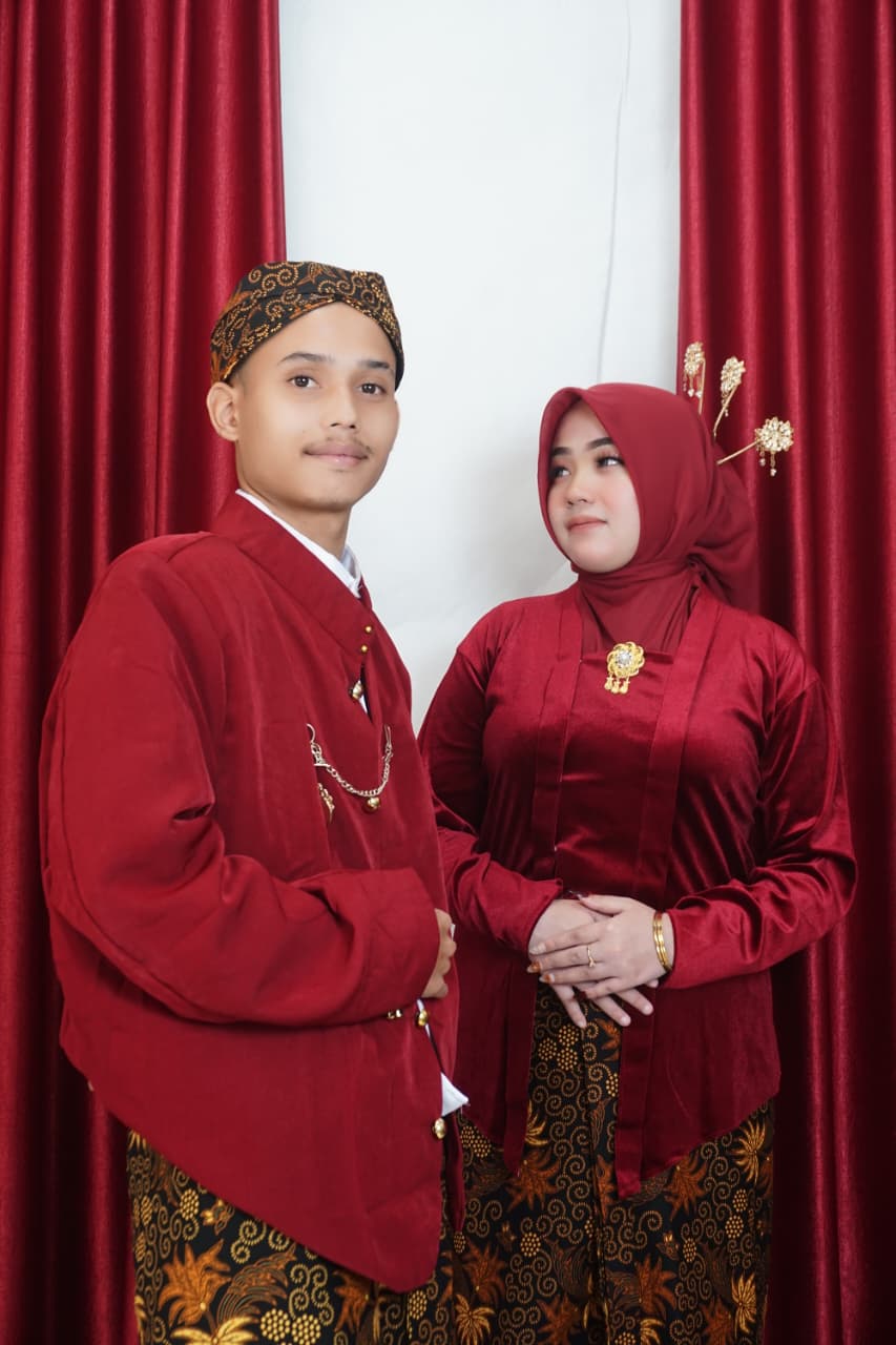 Deanggraeni & Iman (1) Deanggraeni & Iman (1)