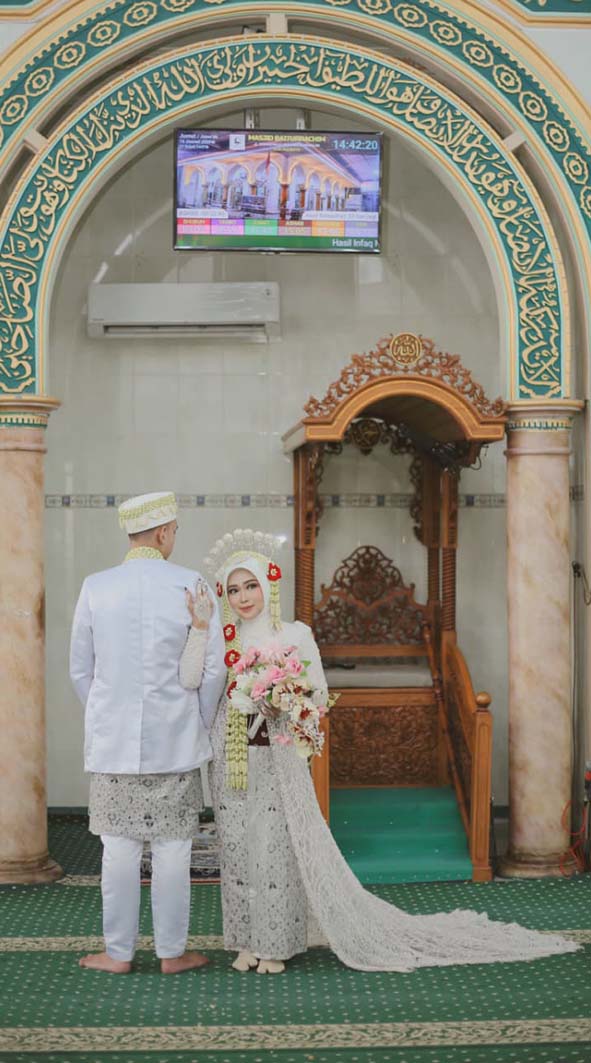 Ayu & Dewa