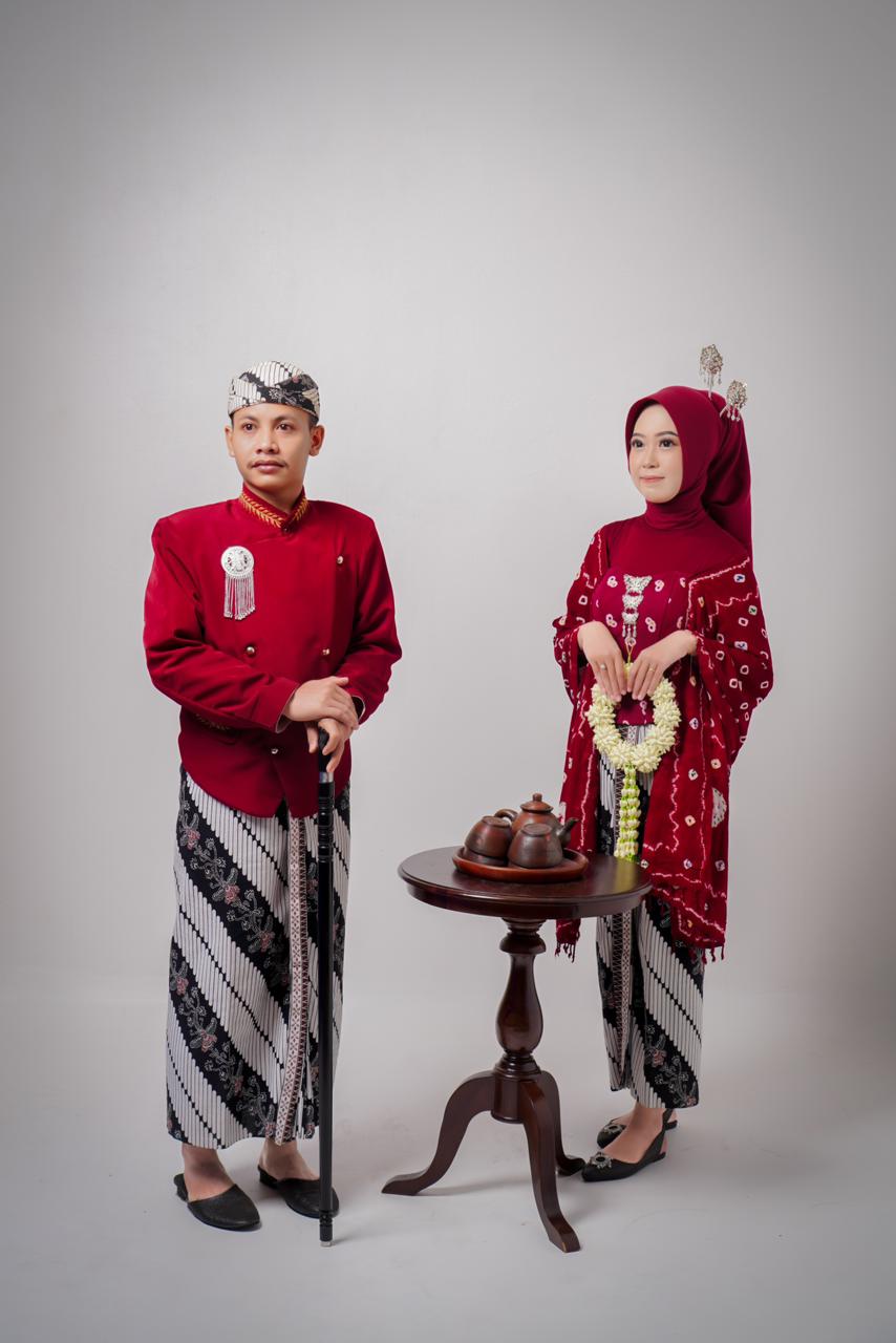 Edo & Atika (1) Edo & Atika (1)