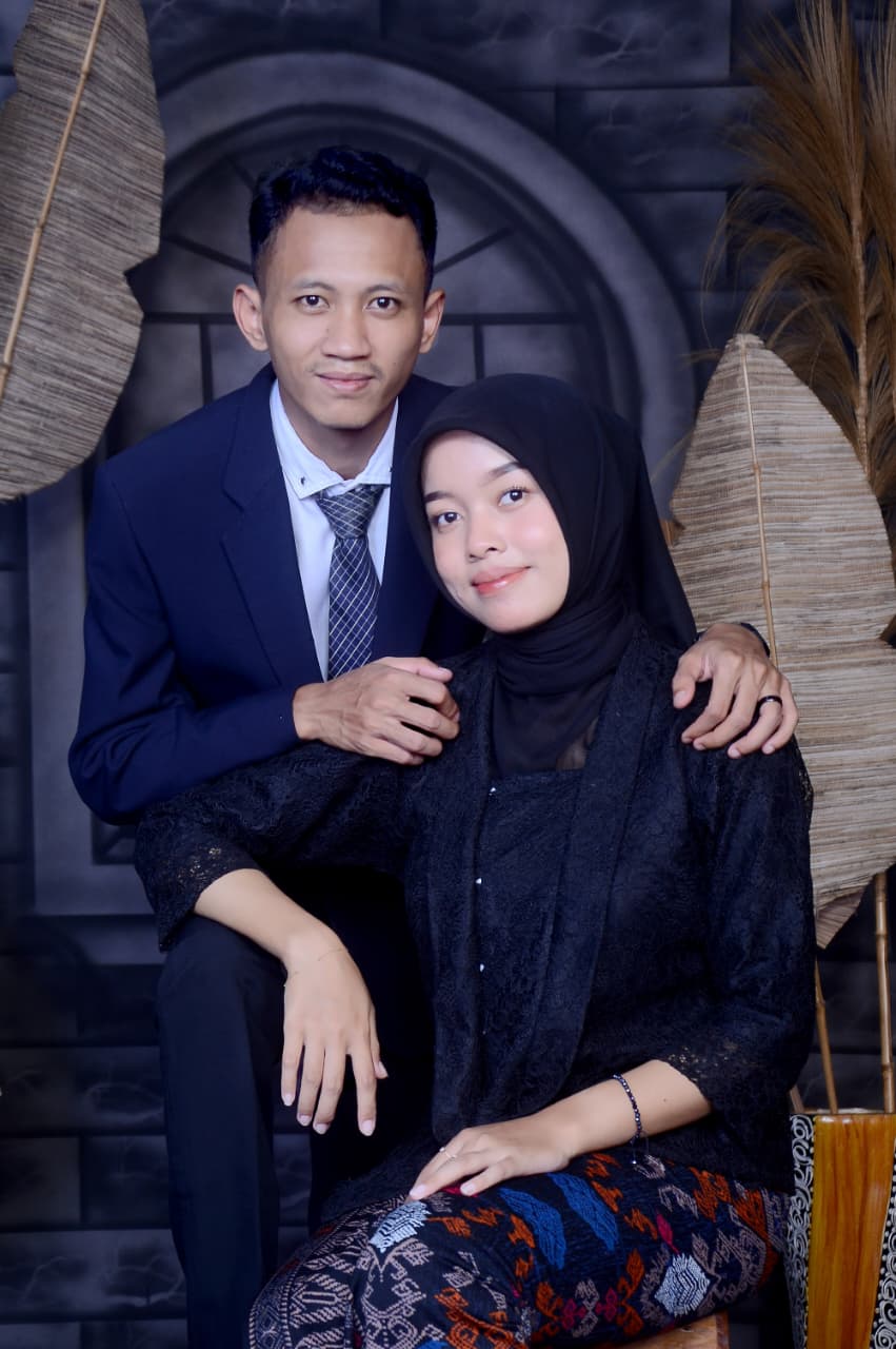 Feni & Arif (1) Feni & Arif (1)